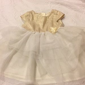 ✨❤️Gold white toddler dress✨✨❤️
